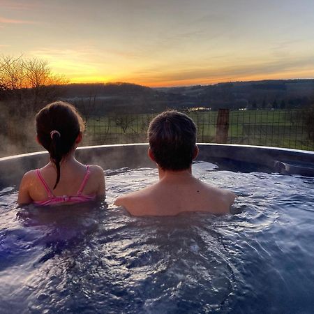 Spa Nordique Avec Vue Sur La Campagne Saint-Paul-Lizonne Exterior foto